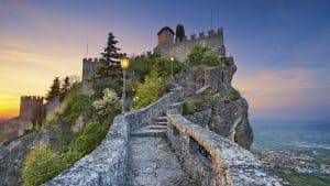 Klima San Marino temperatur, klimat och väder året runt