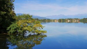 Klima Lago di Monate temperatur, klimat och väder året runt