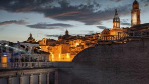 Klima Macerata temperatur, klimat och väder året runt