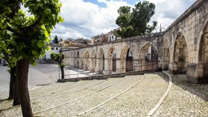 Klima Sulmona temperatur, klimat och väder året runt