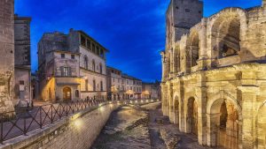 Klima Arles temperatur, klimat och väder året runt