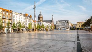 Klima Clermont-Ferrand temperatur, klimat och väder året runt