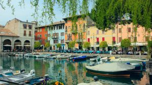 Klima Desenzano del Garda temperatur, klimat och väder året runt