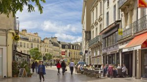Klima Poitiers temperatur, klimat och väder året runt