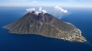 Klima Stromboli temperatur, klimat och väder året runt