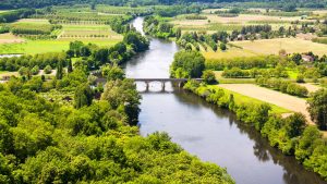 Klima Nouvelle-Aquitaine temperatur, klimat och väder året runt