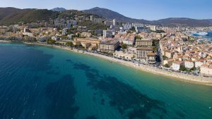 Klima Ajaccio temperatur, klimat och väder året runt