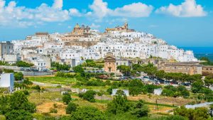 Klima Ostuni temperatur, klimat och väder året runt