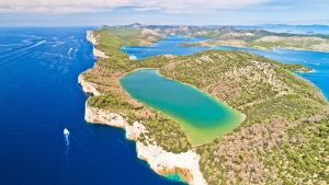 Klima Dugi Otok temperatur, klimat och väder året runt