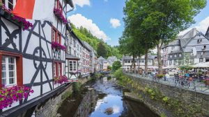 Klima Monschau temperatur, klimat och väder året runt