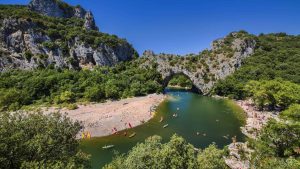 Klima Ardèche temperatur, klimat och väder året runt